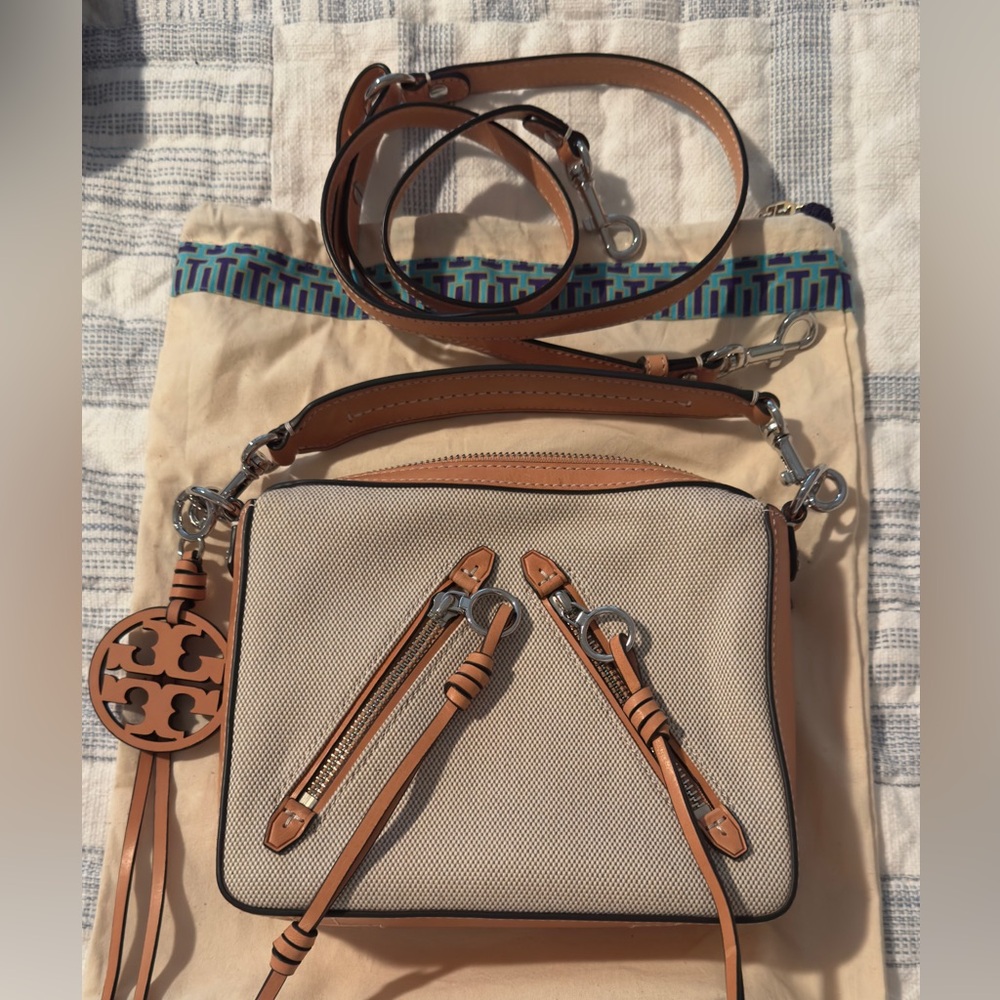 Tory Burch Mixed Material Camera Bag. Multi Handle Options. Silver Hardware.